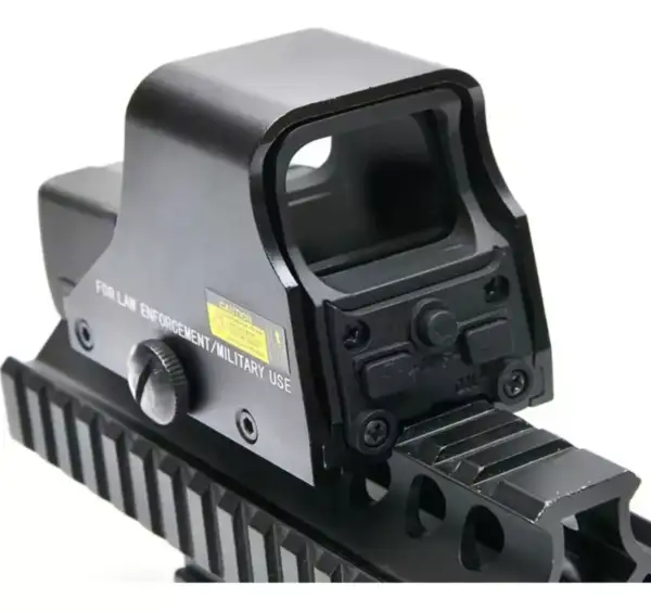 MIRA TACTICA HOLOGRAFICA COMPACTA PARA CARABINA Y RIFLE #551 COLOR NEGRO, AJUSTABLE, RETICULA VERDE/ROJA, 8 GRADOS DE ILUMINACION MONTURA PICATINNY (YWP-183491) - Imagen 3