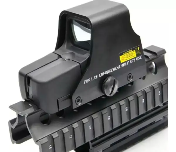 MIRA TACTICA HOLOGRAFICA COMPACTA PARA CARABINA Y RIFLE #551 COLOR NEGRO, AJUSTABLE, RETICULA VERDE/ROJA, 8 GRADOS DE ILUMINACION MONTURA PICATINNY (YWP-183491) - Imagen 4