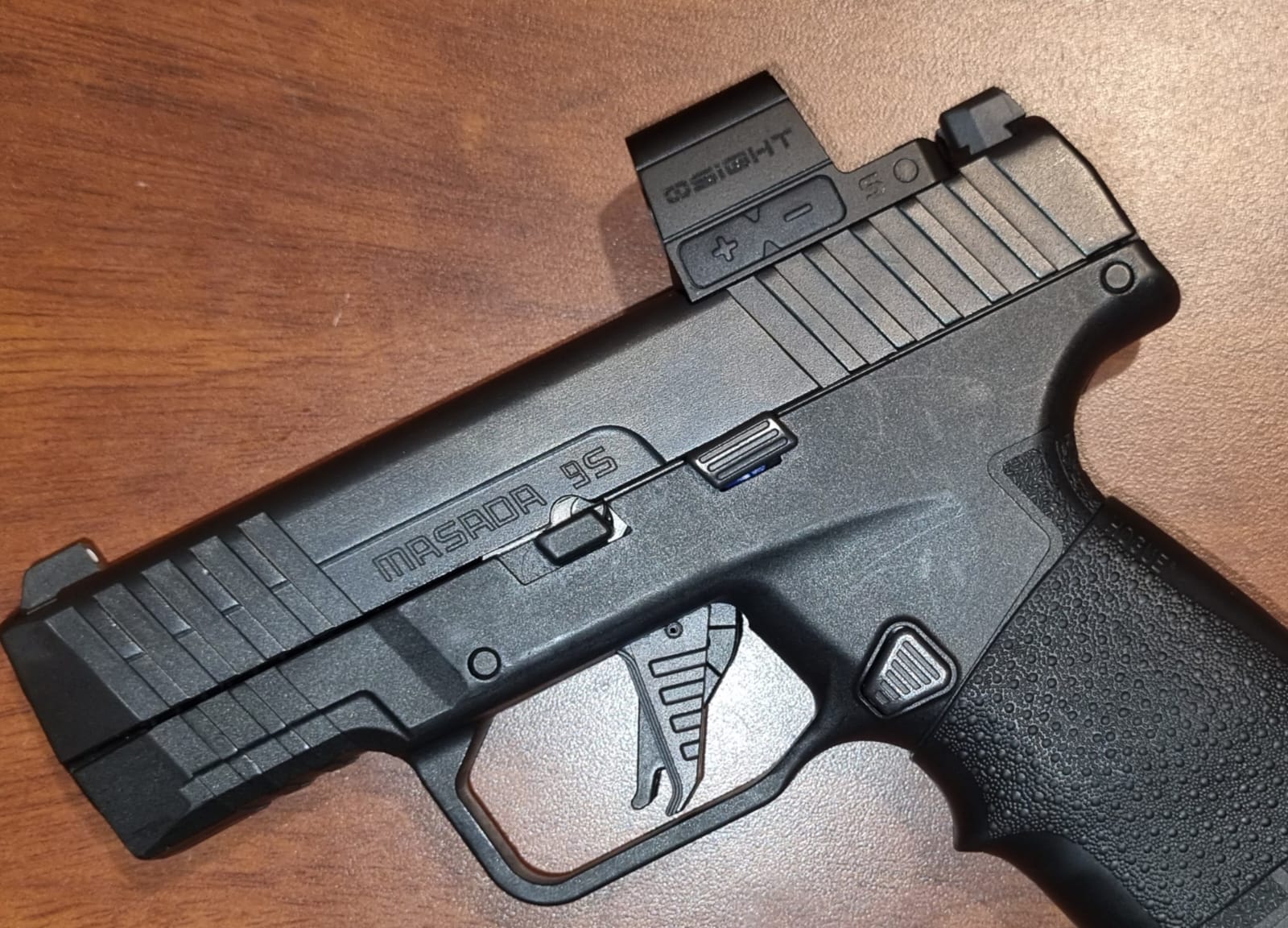 Mira Electronica OSIGHT S, Punto Rojo, Multi-retina, Recargable, Cargador Inalambrico, Auto ON/OFF, IPX 7 (sumergible) Marca Olight - Imagen 7